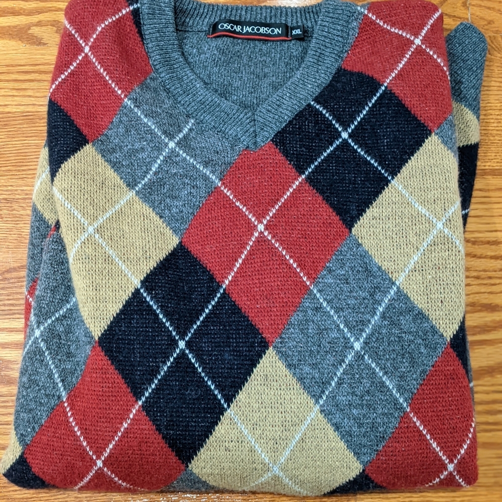 Oscar Jacobson Argyle sweater XXL. Red, black, grey, and camel colored.